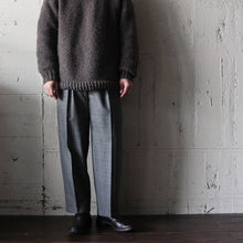 Load image into Gallery viewer, OLD GLEN CHECK TWO TUCK SLACKS (W32)