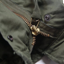 Load image into Gallery viewer, 1980's "USARMY" M-65 FISH TAIL PARKA (SMALL-REG) MINT CONDITION