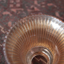 画像をギャラリービューアに読み込む, VINTAGE AMBER GLASS SHADE