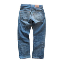 Load image into Gallery viewer, 1970's "LEVI'S" 505 SINGLE STITCH DENIM PANTS (W32)