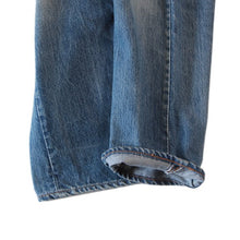 Load image into Gallery viewer, 1970's "LEVI'S" 505 SINGLE STITCH DENIM PANTS (W32)