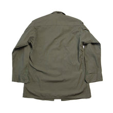 Load image into Gallery viewer, NOS 1960's "USARMY" JUNGLE FATIGUE JACKET (SMALL-REG)