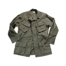 Load image into Gallery viewer, NOS 1960's "USARMY" JUNGLE FATIGUE JACKET (SMALL-REG)