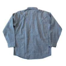 Load image into Gallery viewer, NOS 1950's "WASHINGTON DEE CEE" BLUE CHAMBRAY WORK SHIRT (LARGE)