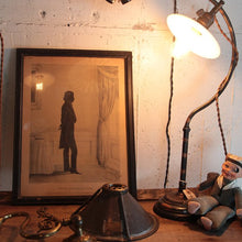 画像をギャラリービューアに読み込む, ANTIQUE "WIN H BROWN" SILHOUETTE PORTRAIT