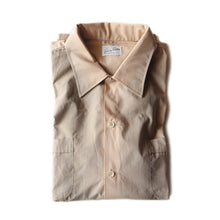 Load image into Gallery viewer, NOS 1960's S / S COTTON BOX SHIRT (LARGE)