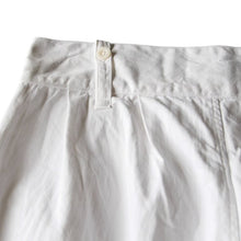 Load image into Gallery viewer, 1940's "BRITISH ARMY" COTTON SHORTS (W35.5) MINT CONDITION