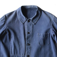 Load image into Gallery viewer, 1940's FRENCH COTTON TWILL FADED WORK JAKET WITH V-POCKET (MEDIUM)
