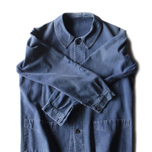Load image into Gallery viewer, 1940's FRENCH COTTON TWILL FADED WORK JAKET WITH V-POCKET (MEDIUM)