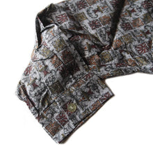 Load image into Gallery viewer, NOS 1960'S COTTON L / S BOX SHIRTS (X-LARGE)