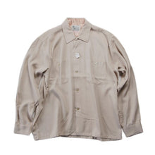 Load image into Gallery viewer, NOS 1960's RAYON BOX SHIRT (LARGE)