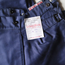 Load image into Gallery viewer, NOS 1940's "LE SANS RIVAL" MOLESKIN WORK TROUSER (W30)