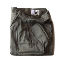 Load image into Gallery viewer, NOS 1960's M64 FRENCH ARMY FIELD PANTS (W30 EXTRA SHORT)