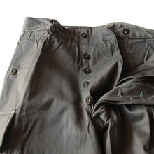 Load image into Gallery viewer, NOS 1960's M64 FRENCH ARMY FIELD PANTS (W30 EXTRA SHORT)