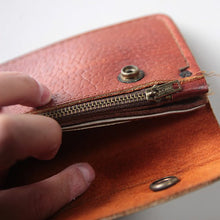 Load image into Gallery viewer, NOS LEATHER TRACKER WALLET
