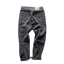 Load image into Gallery viewer, 1990's "LEVIS" 505 BLACK DENIM PANTS (W32)