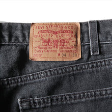 Load image into Gallery viewer, 1990's "LEVIS" 505 BLACK DENIM PANTS (W32)