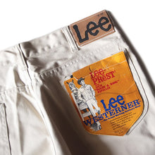 Load image into Gallery viewer, NOS 1960's "LEE" WESTERNER TAPARED PANTS (W32)