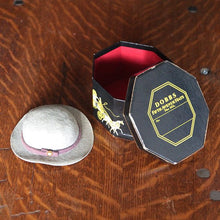 Load image into Gallery viewer, VINTAGE "DOBBS" SALESMAN SAMPLE HAT
