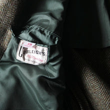 Load image into Gallery viewer, 1960's "COBLEIGH'S" THREE BUTTON TWEED JACKET (39 SHORT MEDIUM)