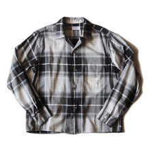 Load image into Gallery viewer, 1960's "JAYSON" COTTON BOX SHIRT WITH BOW TIE (MEDIUM) MINT CONDITION