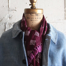 Load image into Gallery viewer, 1950's RAYON STOLE