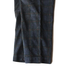 Load image into Gallery viewer, OLD "TOMMY HILFIGER" CORD'S CHECK SLACKS (W34)
