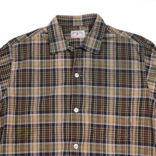 Load image into Gallery viewer, 1960's "LION OF TROY" COTTON BOX SHIRT (MEDIUM) MINT CONDITION