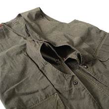 Load image into Gallery viewer, 1950's ~ "HINSON" HUNTING VEST WITH HALF MOON (MEDIUM)