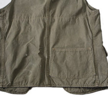Load image into Gallery viewer, 1950's ~ "HINSON" HUNTING VEST WITH HALF MOON (MEDIUM)