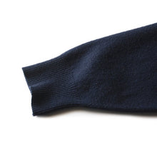 画像をギャラリービューアに読み込む, OLD CASHMERE WOOL V NECK SWEATER (LARGE) MINT CONDITION