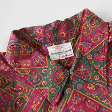 Load image into Gallery viewer, 1960's "HATHAWAY" BUXWELL PRINTS COTTON BOX SHIRT (LARGE)