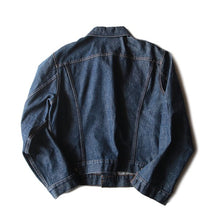 Load image into Gallery viewer, 1970's "LEVI'S" 70505 DENIM JACKET (SIZE 46) MINT CONDITION