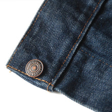 Load image into Gallery viewer, 1970's "LEVI'S" 70505 DENIM JACKET (SIZE 46) MINT CONDITION