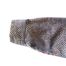 Load image into Gallery viewer, 1950's ~ "DUTCHMAID" CORDUROY HOBO PRINTED BOX SHIRT (15 HALF) MINT CONDITION