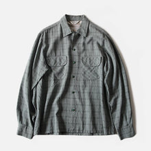 Load image into Gallery viewer, 1950's "SPORTSMAN" RAYON BOX SHIRT (MEDIUM) MINT CONDITION