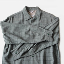 Load image into Gallery viewer, 1950's "SPORTSMAN" RAYON BOX SHIRT (MEDIUM) MINT CONDITION