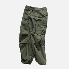 Load image into Gallery viewer, 1970's "USARMY" M-65 FIELD TROUSER (W31 SMALL SHORT) MINT CONDITION