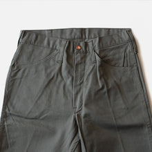 Load image into Gallery viewer, NOS 1960's "OLD KENTUCKY" SLIM TAPARED TWILL PANTS (W30) OLIVE