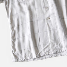 Load image into Gallery viewer, 1950's "McGREGOR" RAYON BOX SHIRT (X-LARGE)