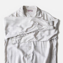Load image into Gallery viewer, 1950's "McGREGOR" RAYON BOX SHIRT (X-LARGE)