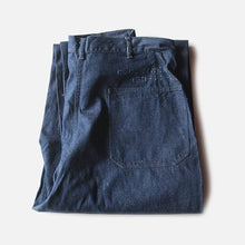Load image into Gallery viewer, 1940's "USNAVY" DENIM TROUSER WITH BACK STENCIL (W34.5) MINT CONDITION