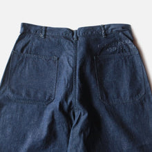 Load image into Gallery viewer, 1940's "USNAVY" DENIM TROUSER WITH BACK STENCIL (W34.5) MINT CONDITION