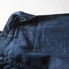 Load image into Gallery viewer, 1940's "USNAVY" DENIM TROUSER WITH BACK STENCIL (W34.5) MINT CONDITION