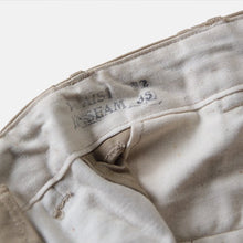Load image into Gallery viewer, NOS 1940's "USARMY" DOUBLE STITCH CHINO TROUSER (W32)