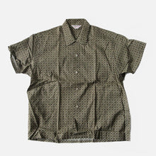 Load image into Gallery viewer, NOS 1960's S / S COTTON BOX SHIRT (LARGE)