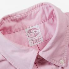 Load image into Gallery viewer, MADE IN USA "BROOKS BROTHERS" OXFORD BDSHIRT (15 MEDIUM) MINT CONDITION