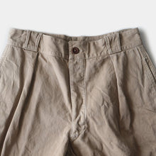 Load image into Gallery viewer, 1950's FRENCH ARMY MILITARY CHINO SHORTS (W31)