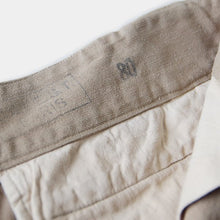 Load image into Gallery viewer, 1950's FRENCH ARMY MILITARY CHINO SHORTS (W31)