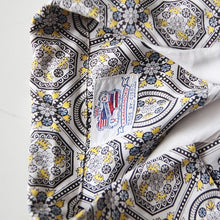 Load image into Gallery viewer, 1950's "KAHANAMOKU" RAYON BOX S / S SHIRT MADE MY CISCO (LARGE)